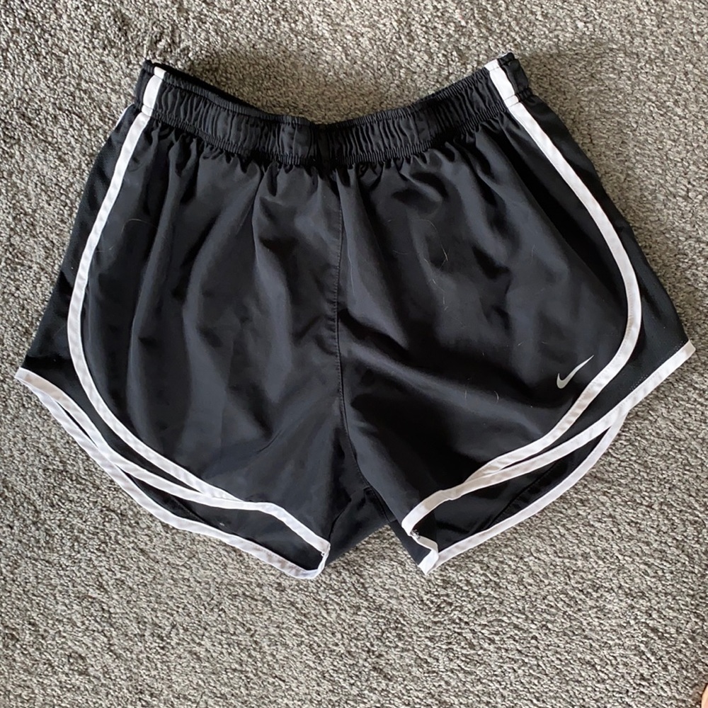 Women’s Nike Tempo Running Short - black